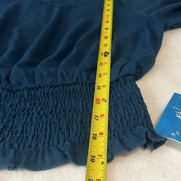 Cupshe NWT Cropped Blue Blouse Elastic Bottom Top - S - Picture 4 of 9